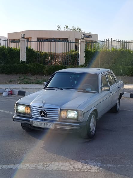 مرسيدس E230 1979 - صورة 2