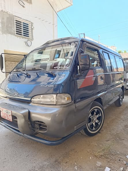 هونداي H-1 1999 - صورة 2