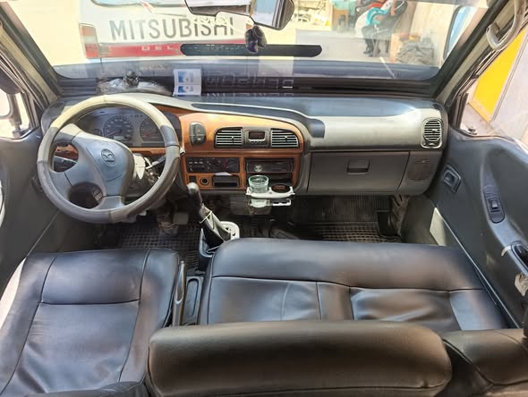 هونداي H-1 1999 - صورة 4