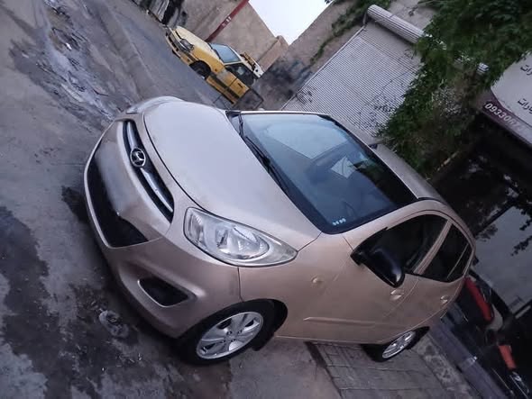 هيونداي اي 10 2011 - صورة 2