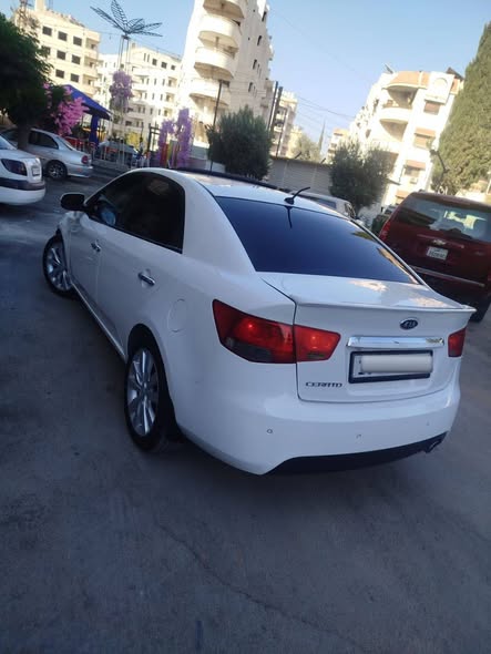 كيا فورتي 2011 - صورة 3