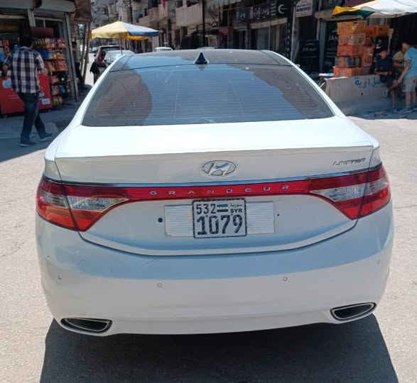 هيونداي ازيرا 2011 - صورة 4