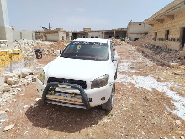 تويوتا راف 4 2006 - صورة 3