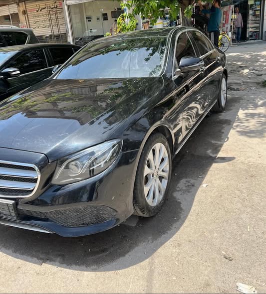 مرسيدس E220 2018 - صورة 1