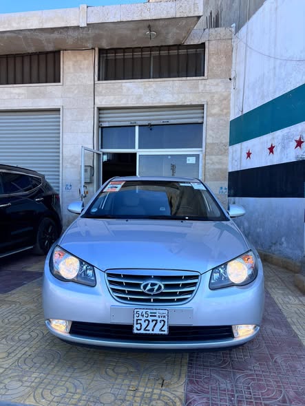 هونداي افانتي 2010 - صورة 2