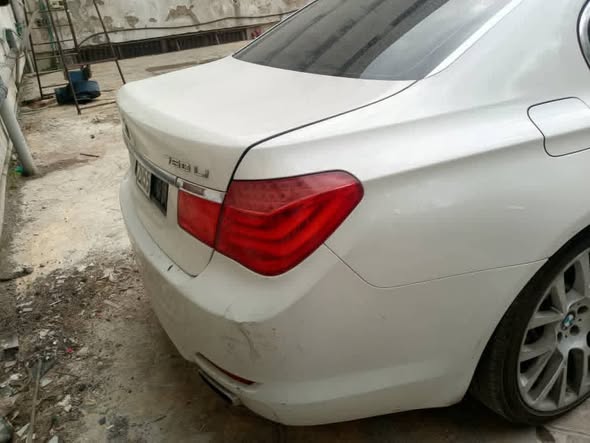 بي ام دبليو 740 2012 - صورة 5