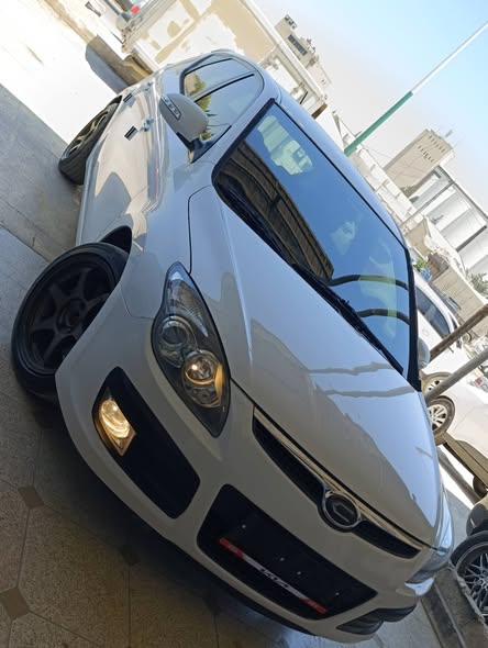 هيونداي i30 2011 - صورة 1