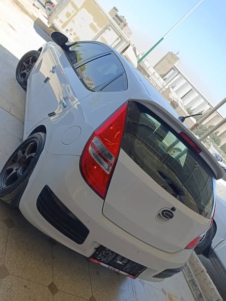 هيونداي i30 2011 - صورة 2