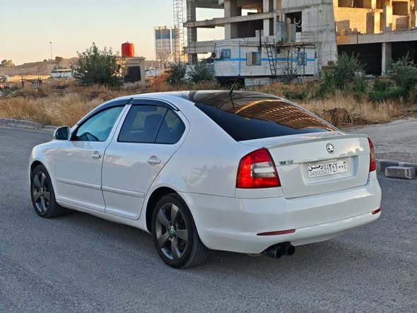 سكودا اوكتافيا 2010 - صورة 4