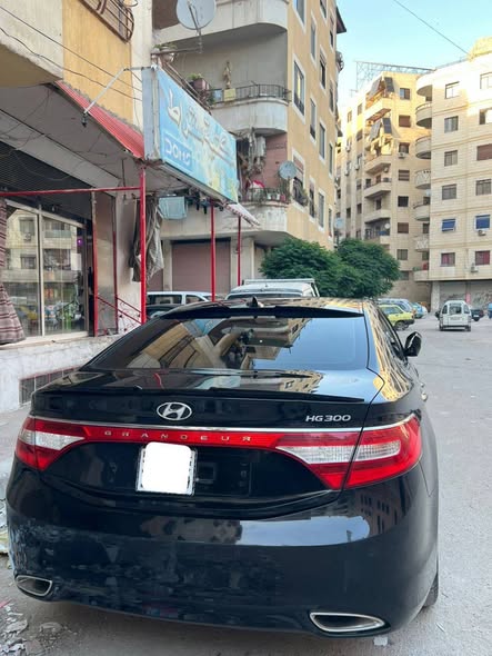 هيونداي أزيرا 2012 - صورة 2