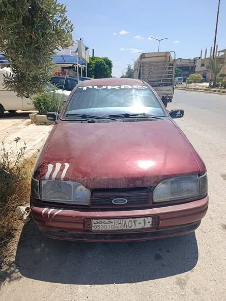 فورد سييرا 1993 - صورة 1