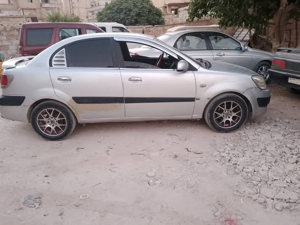 كيا ريو 2006 - صورة 1