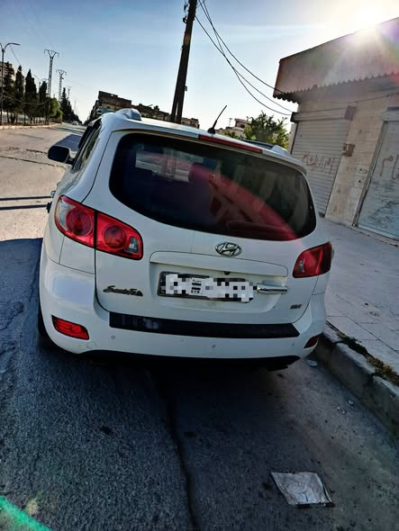 هيونداي سنتافيه 2009 - صورة 5