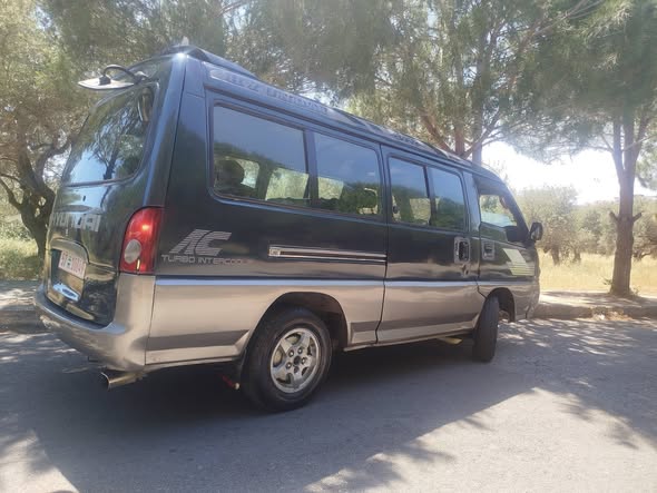 هيونداي H-1 2002 - صورة 2