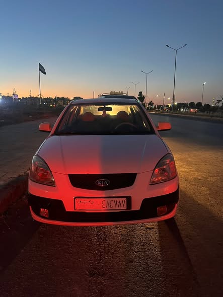 كيا ريو 2009 - صورة 5