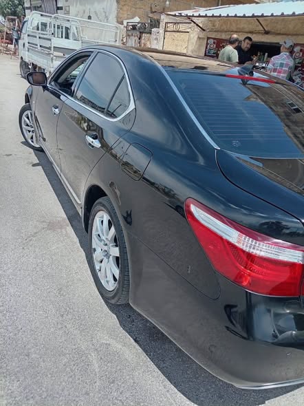 لكزس LS460 2007 - صورة 2