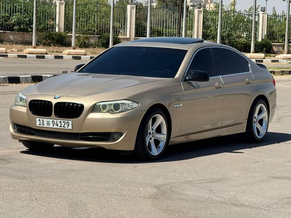 بي إم دبليو 530i 2013 - صورة 1