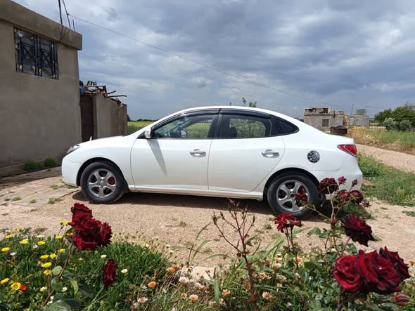 هيونداي افانتي 2009 - صورة 1