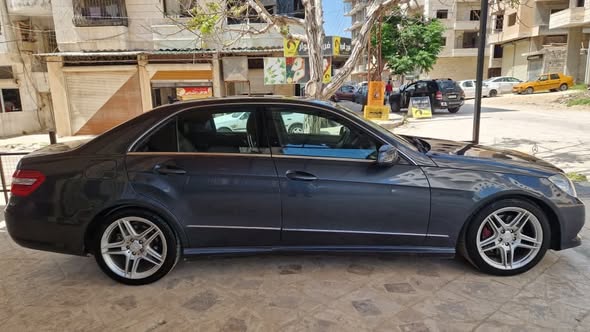 مرسيدس E350 2011 - صورة 2
