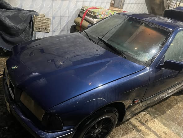 بي إم دبليو 3 Series 2000 - صورة 1