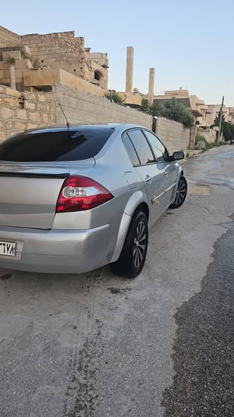رينو ميغان 2006 - صورة 3