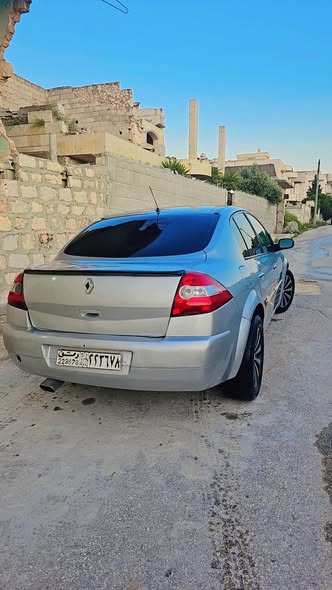 رينو ميغان 2006 - صورة 4