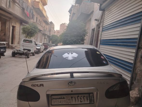 دايو لانوس 2000 - صورة 1