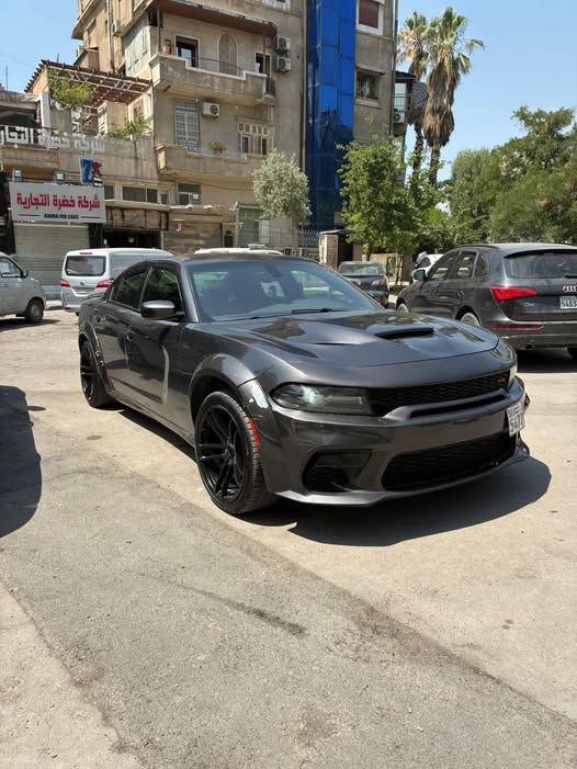دودج تشارجر 2015 - صورة 1
