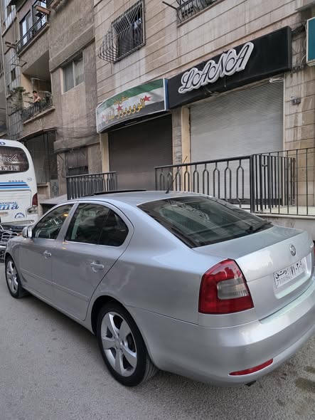 سكودا اوكتافيا 2010 - صورة 5