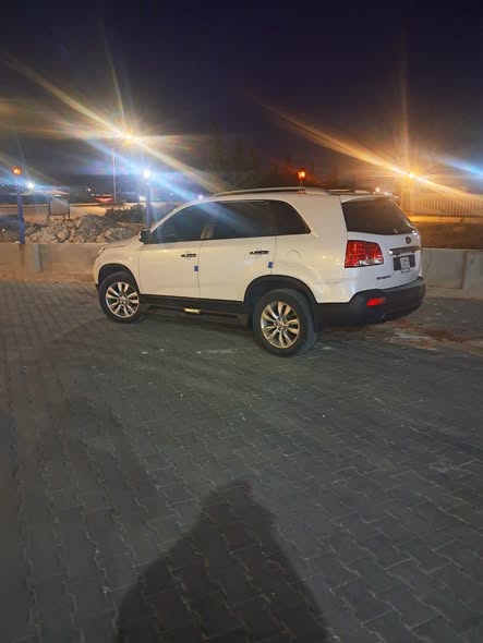 كيا سيرنتو 2012 - صورة 2