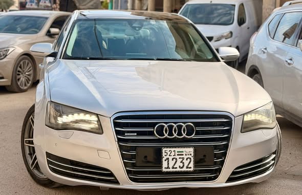أودي A8 2013 - صورة 2