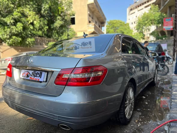 مرسيدس E300 2011 - صورة 4