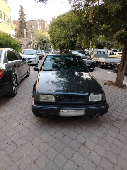 فولفو 460 1993 - صورة 3