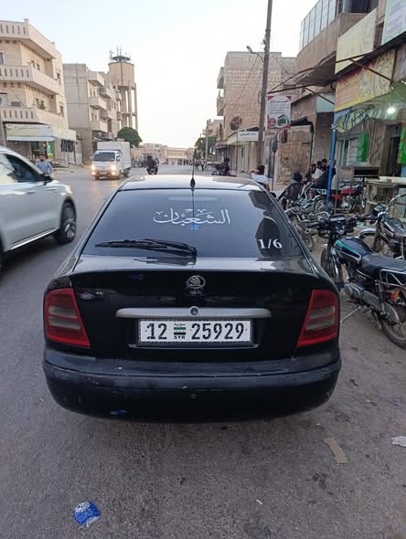 سكودا أكتافيا 2001 - صورة 2