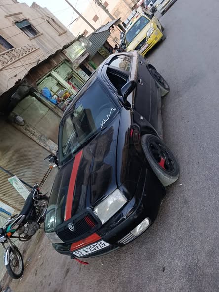 سكودا أكتافيا 2001 - صورة 5