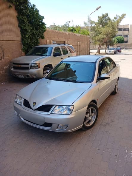 بروتون واجا 2005 - صورة 1
