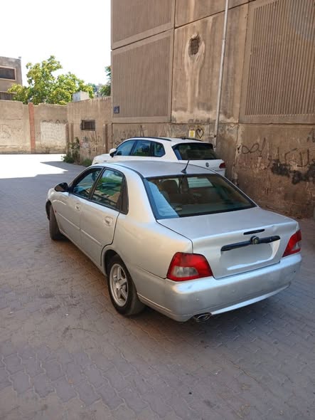 بروتون واجا 2005 - صورة 2