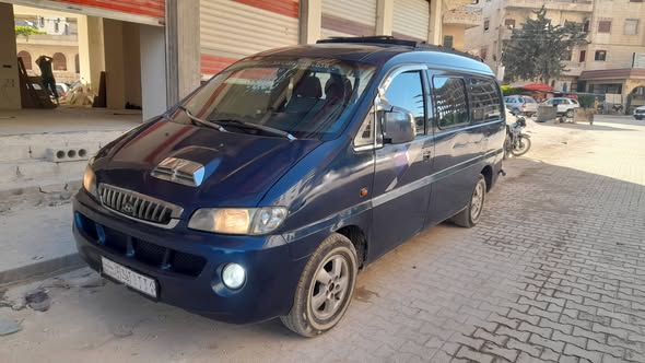 هيونداي H-1 2002 - صورة 3