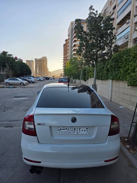 سكودا أوكتافيا 2010 - صورة 4