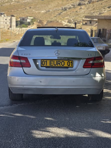 مرسيدس E220 2011 - صورة 2