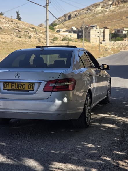 مرسيدس E220 2011 - صورة 4