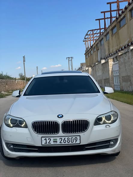 بي إم دبليو 520 2013 - صورة 2