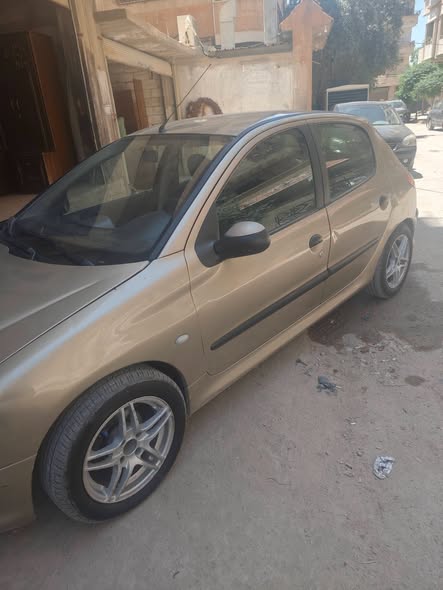 بيجو 206 2002 - صورة 1