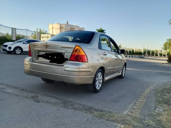 سوزوكي ليانا 2007 - صورة 3
