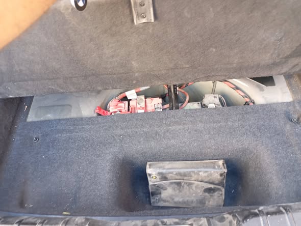 بي إم دبليو 523 2012 - صورة 1