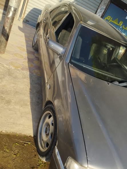 مرسيدس 220 2001 - صورة 1