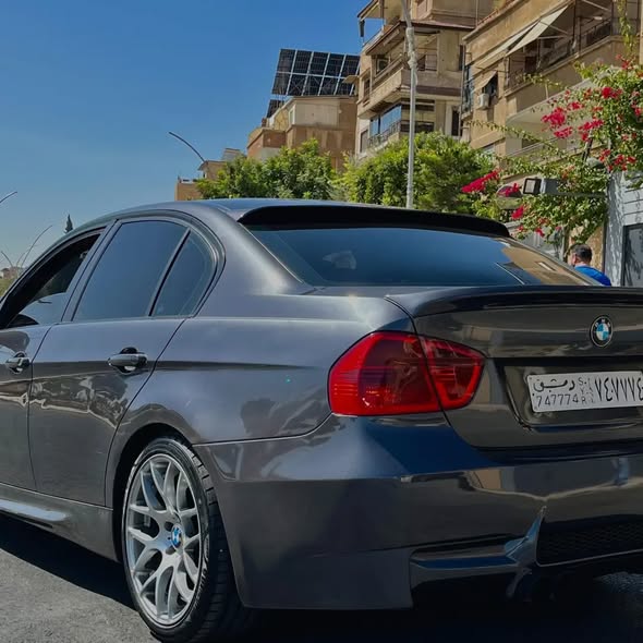 بي إم دبليو M3 2009 - صورة 4
