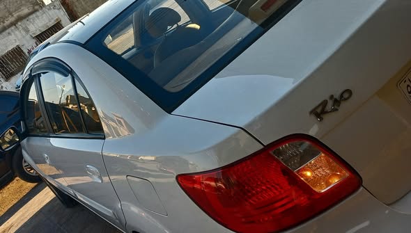 كيا ريو 2010 - صورة 3