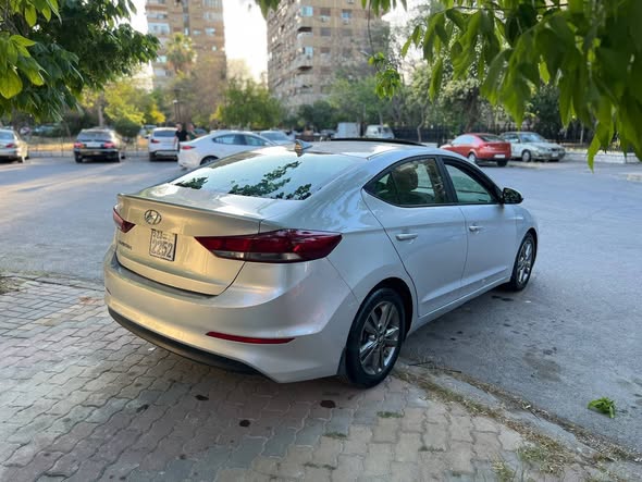 هونداي أفانتي 2018 - صورة 4