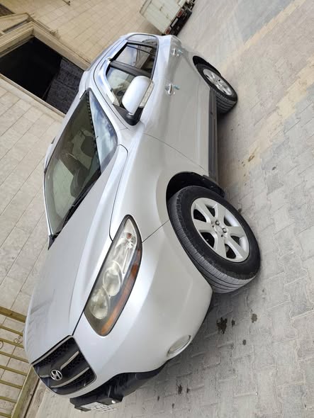 هيونداي سي ام 2008 - صورة 1